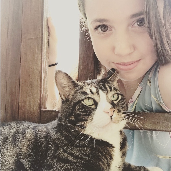 Meet your Posher, Jobi - Picture 1 of 1